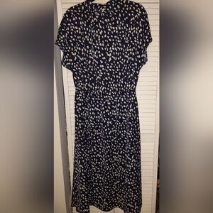 Elegant Navy and White Patterned Dress